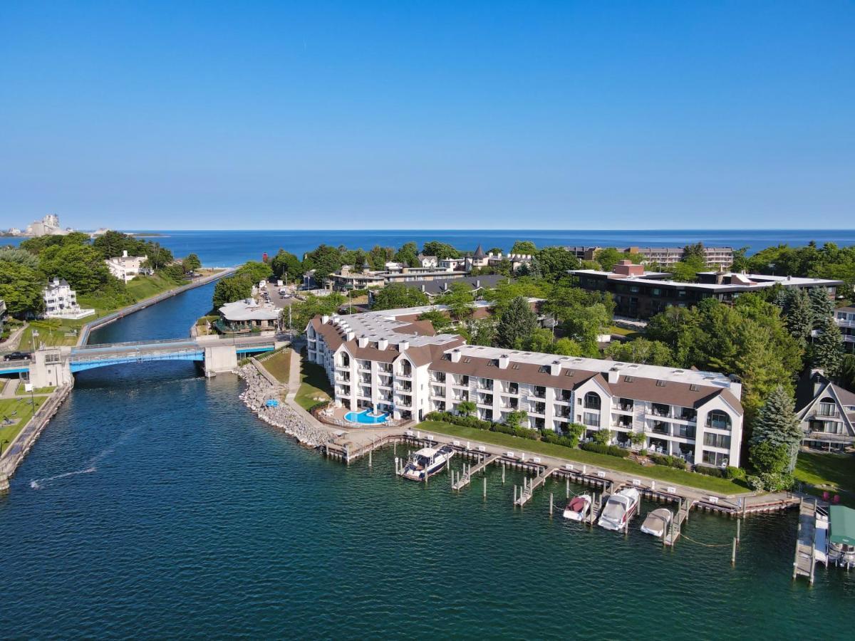 105 Edgewater Inn Charlevoix Exterior foto
